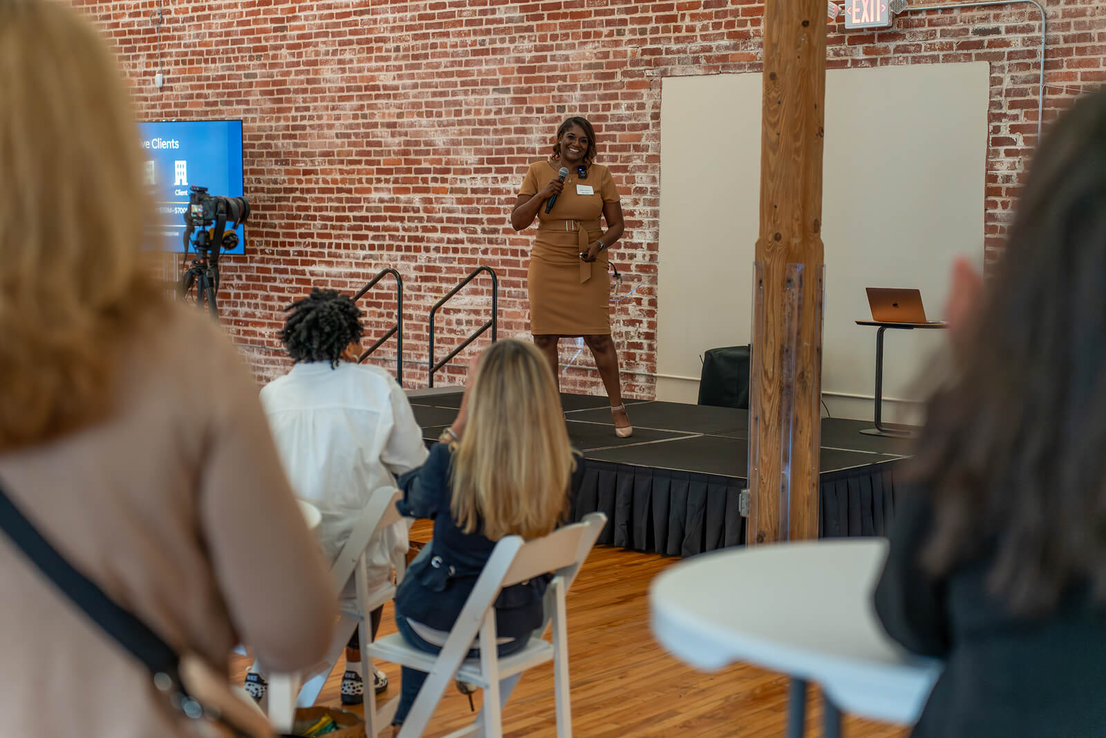 Startup founder speaking at gALPHA Charlotte pitch night